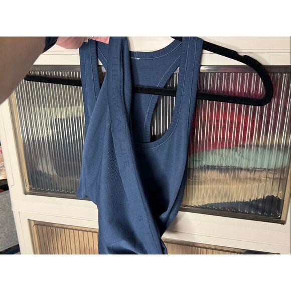 Lululemon Swiftly Tech Racerback, Royal / Royal, 8, EUC - Picture 2 of 3